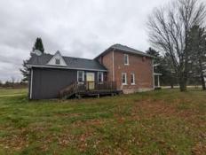 Picture of Large Country Home near Markdale