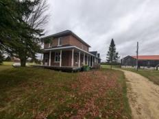 Large Country Home near Markdale